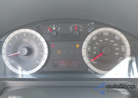 2010 Ford Escape Xlt z USA, uszkodzony, nr VIN 1FMCU0D75AKA30704